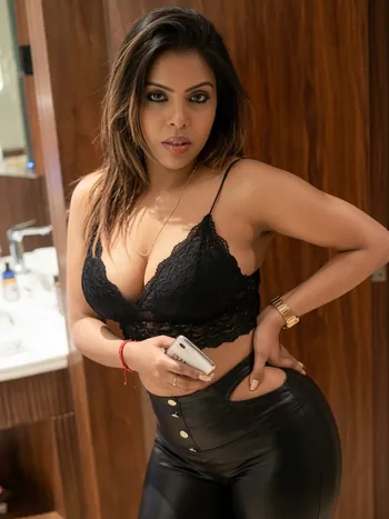 housewife call girls Pune